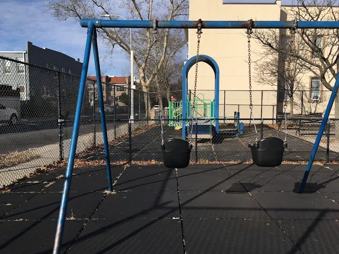 Dan Ross Playground Picture 4