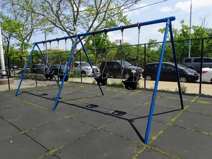 Dan Ross Playground Picture 9