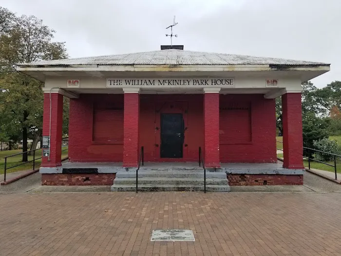McKinley Park Picture 5