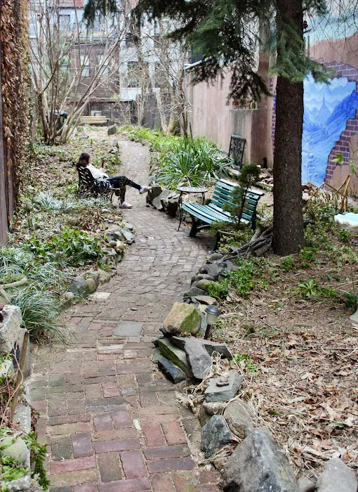 Garden of Union (Annie's Garden) Picture 4