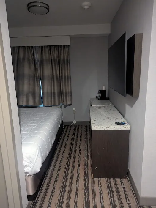Essence Hotel Picture 1