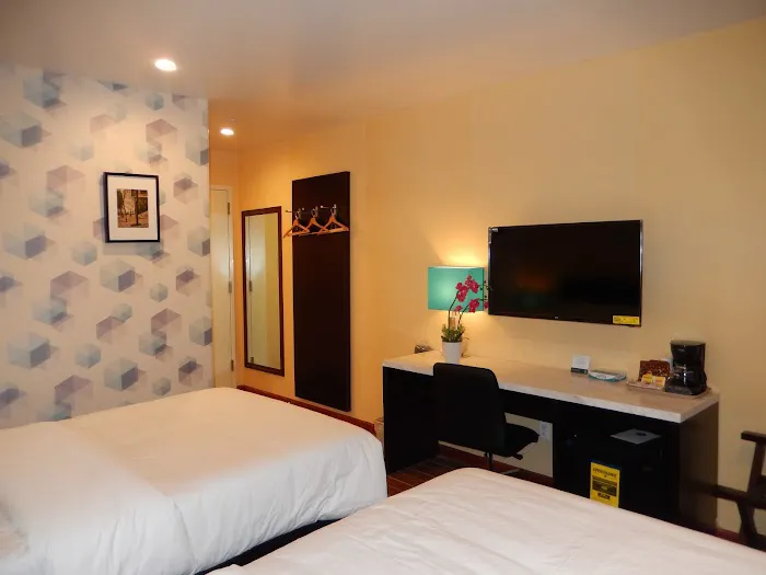 Quality Inn near Sunset Park Picture 4