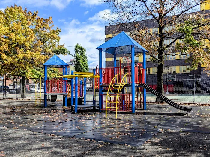 D'Emic Playground Picture 4