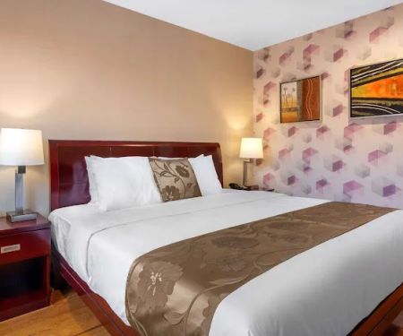 The L Hotel