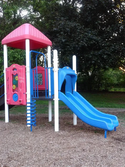Garibaldi Ave Park Picture 1