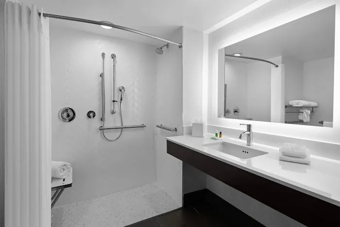 Holiday Inn Hasbrouck Heights-Meadowlands by IHG Picture 7