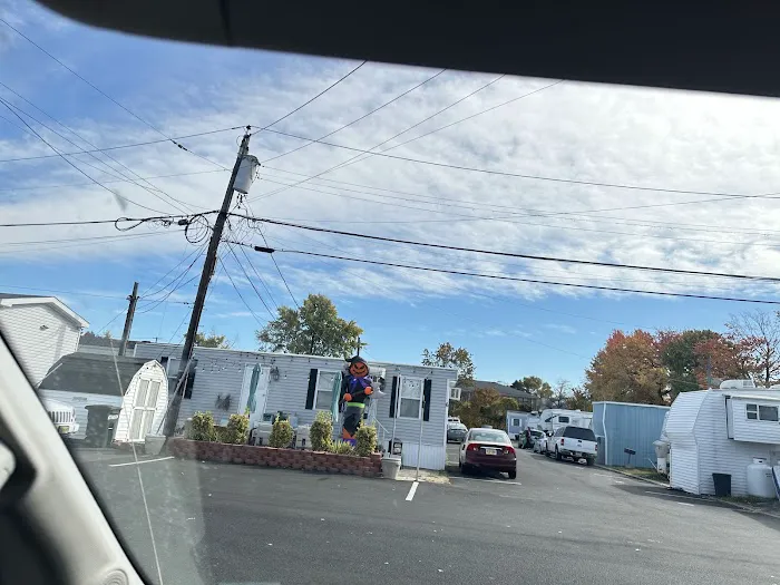 Costa Mobile Home Park Picture 2