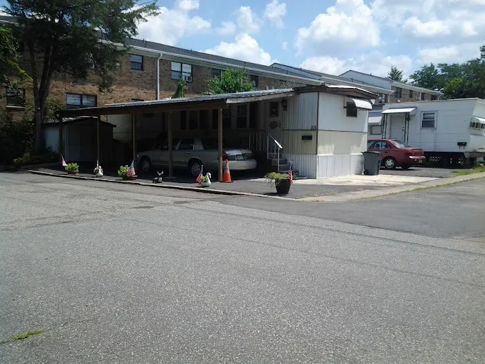 Costa Mobile Home Park Picture 6