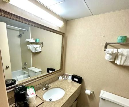 Ramada by Wyndham Rochelle Park Near Paramus