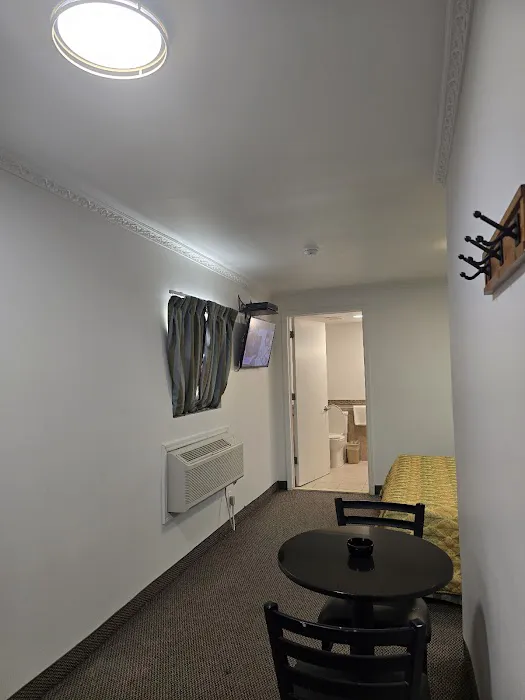 Westview Motel Picture 2
