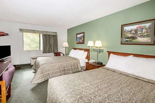 FAIRBRIDGE INN EXPRESS Picture 3