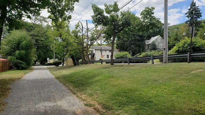 Franklin Street Park Picture 3