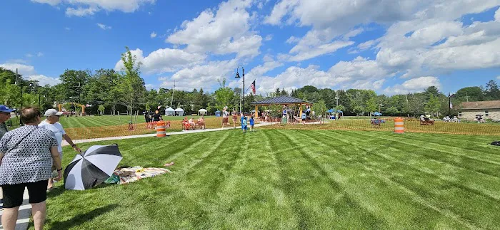 Woodcliff Park Picture 4