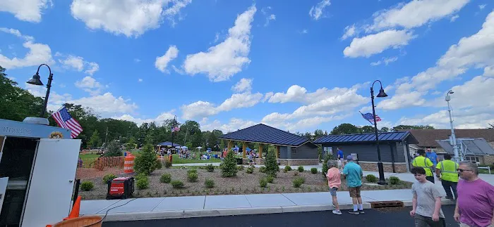 Woodcliff Park Picture 1