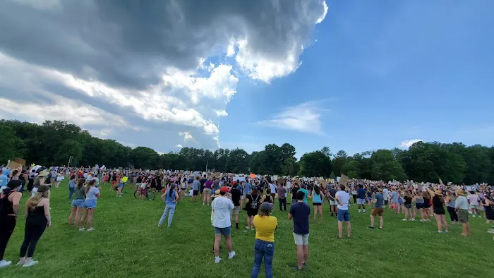 Bedford Village Memorial Park Picture 4
