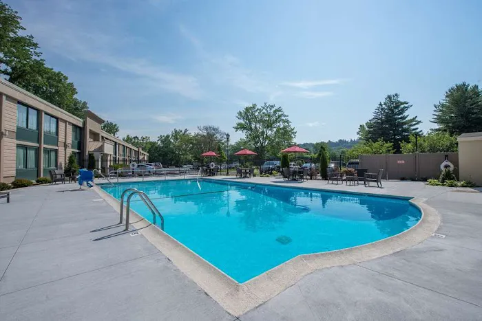 Hotel MTK Mount Kisco Picture 9