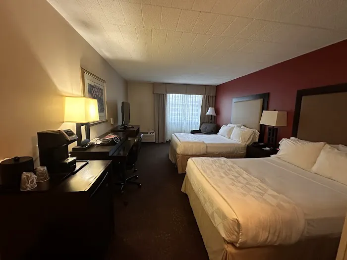 Hotel MTK Mount Kisco Picture 3
