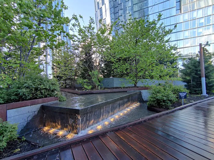 Waterline Square Park Picture 4