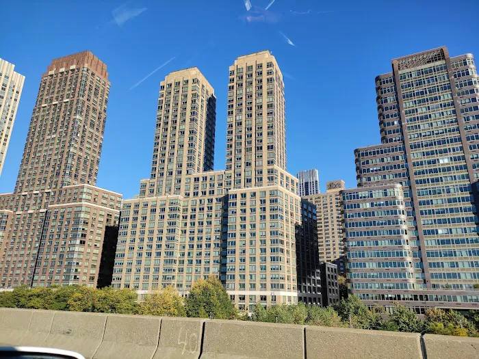 Riverside Park South Picture 10