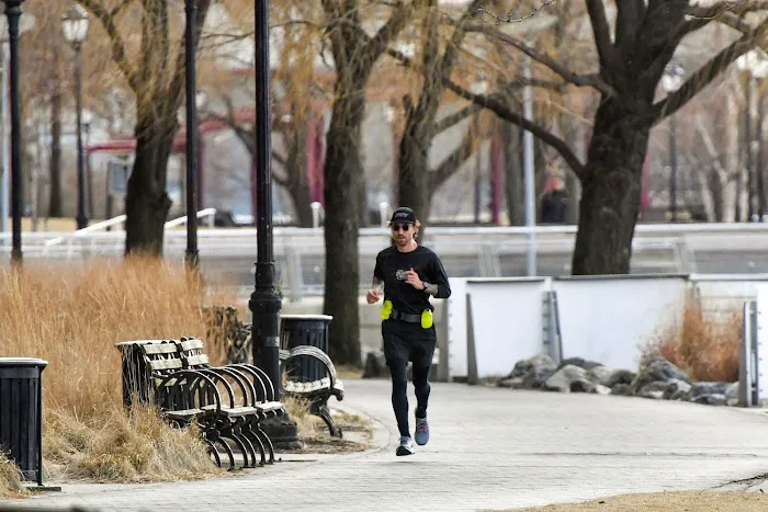 Riverside Park South Picture 1