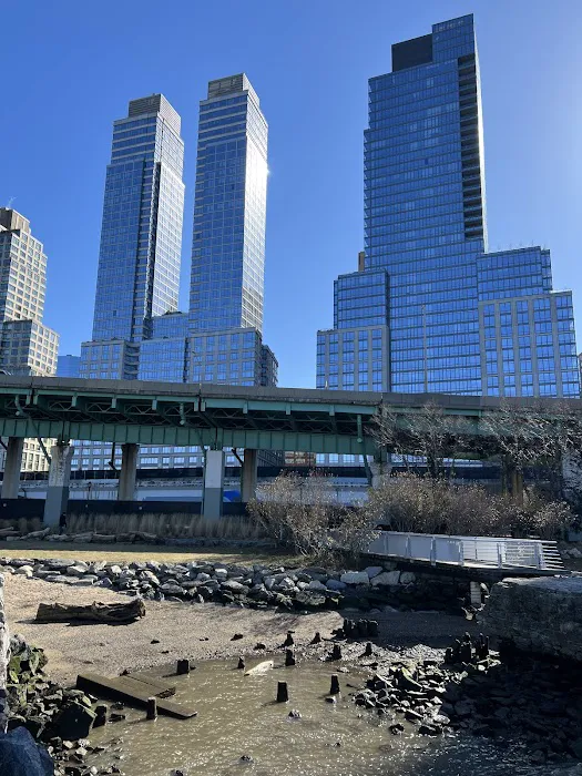 Riverside Park Picture 8