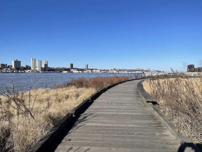 Riverside Park Picture 9