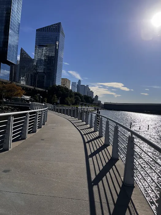 Solstice Bench Picture 4