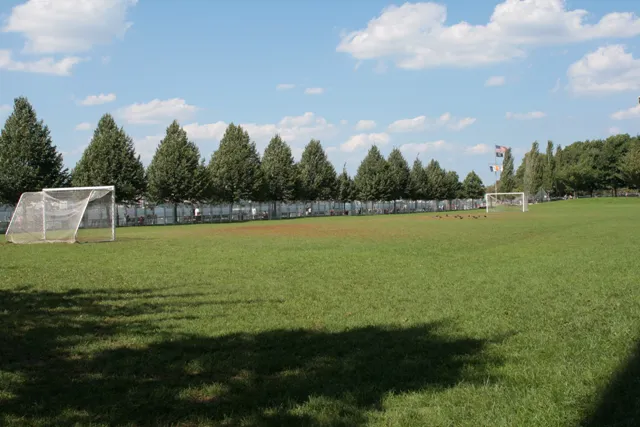 71st Street Riverside Soccer Field Picture 2