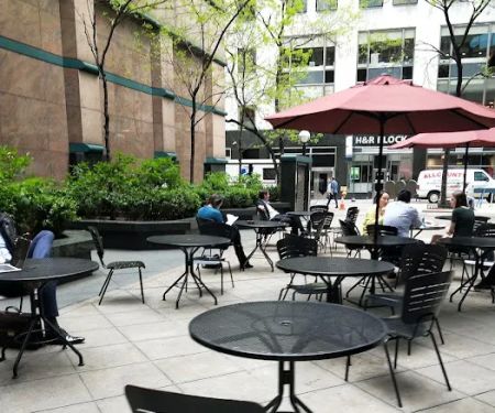 425 Lexington Avenue Urban Plaza