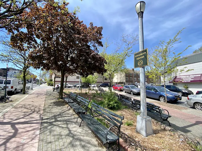 Steadman Square Picture 6