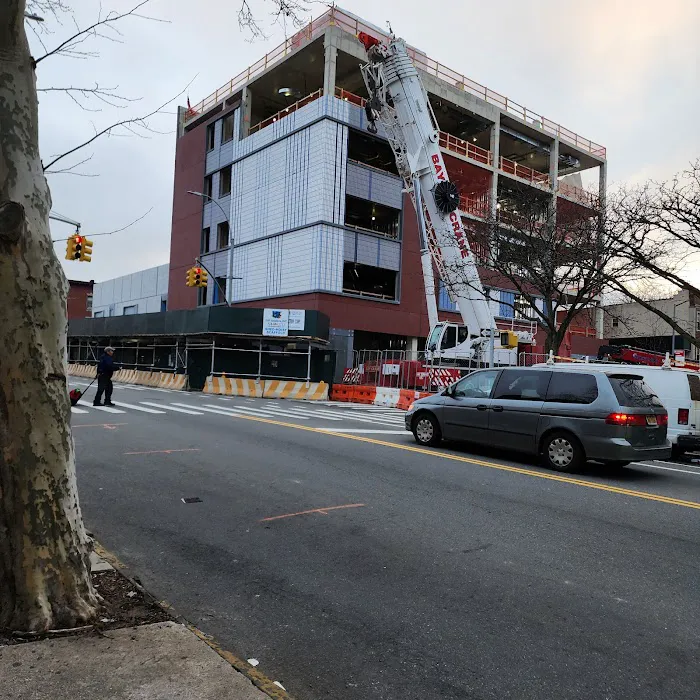 Steadman Square Picture 3