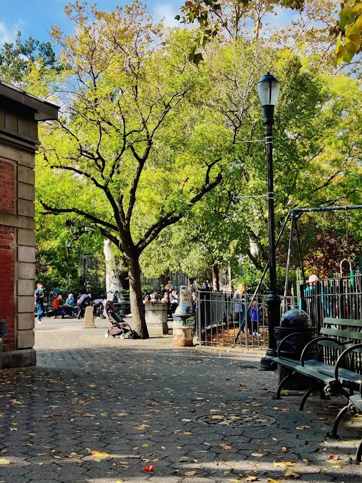 Carroll Park Picture 4
