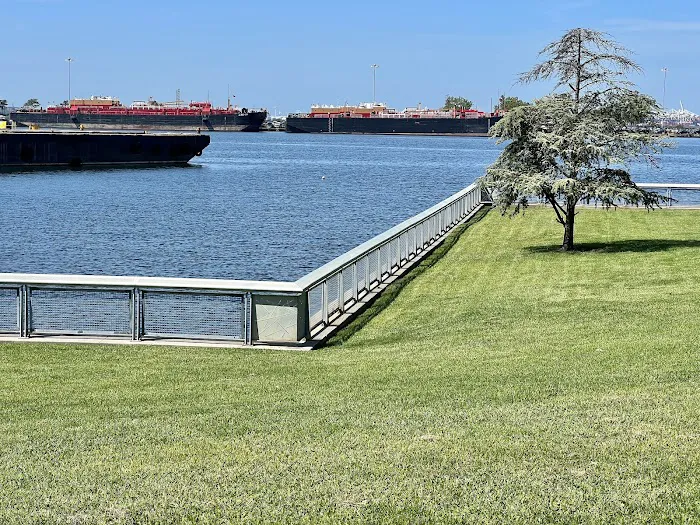 Erie Basin Park Picture 10