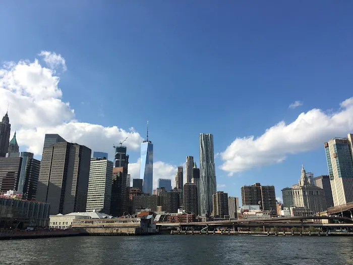 East River Promenade Picture 2