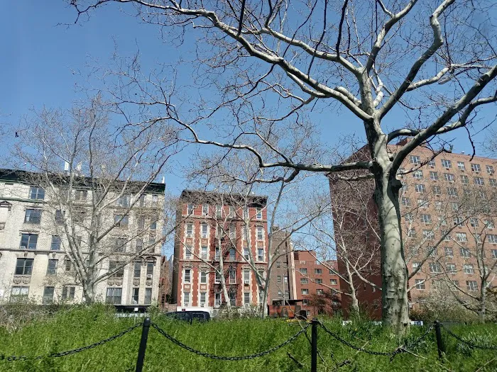 Gustave Hartman Square Picture 5