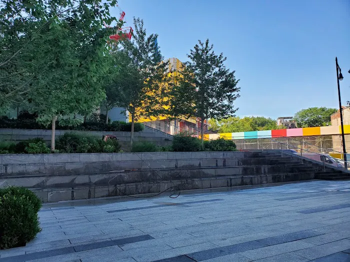 The Plaza at 300 Ashland Picture 9