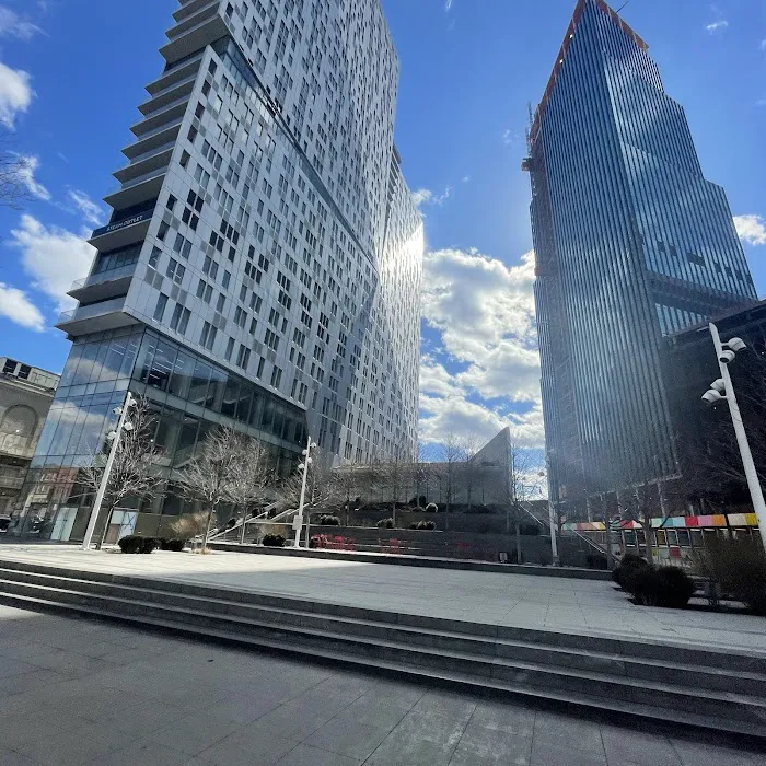 The Plaza at 300 Ashland Picture 7