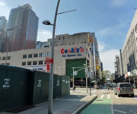 Albee Square