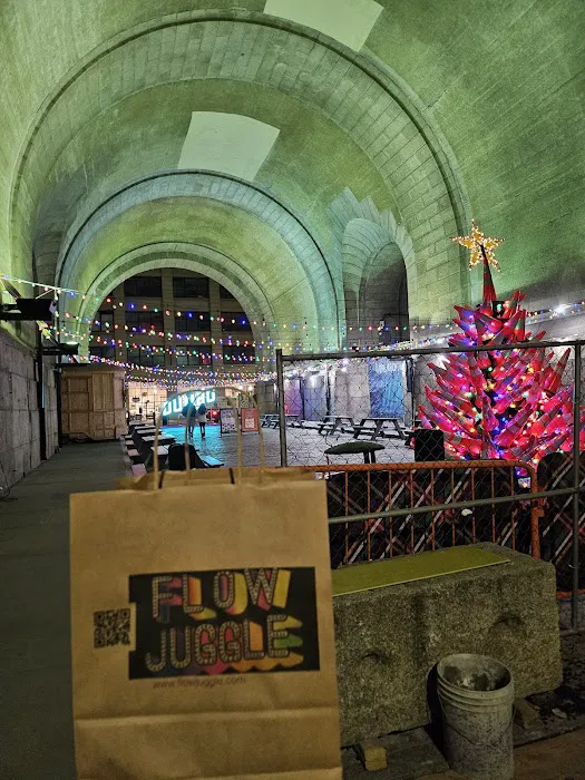 DUMBO Archway Plaza Picture 1