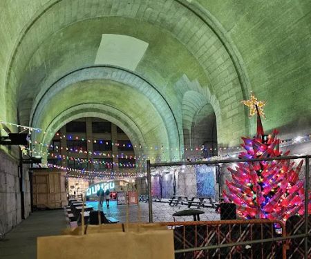 DUMBO Archway Plaza