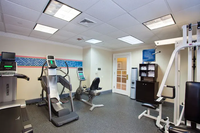 Hampton Inn & Suites Stamford Picture 1
