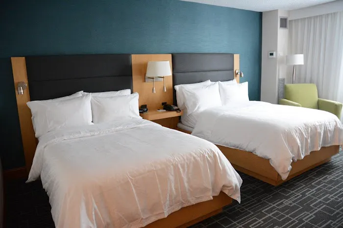 Holiday Inn Express & Suites Stamford by IHG Picture 2