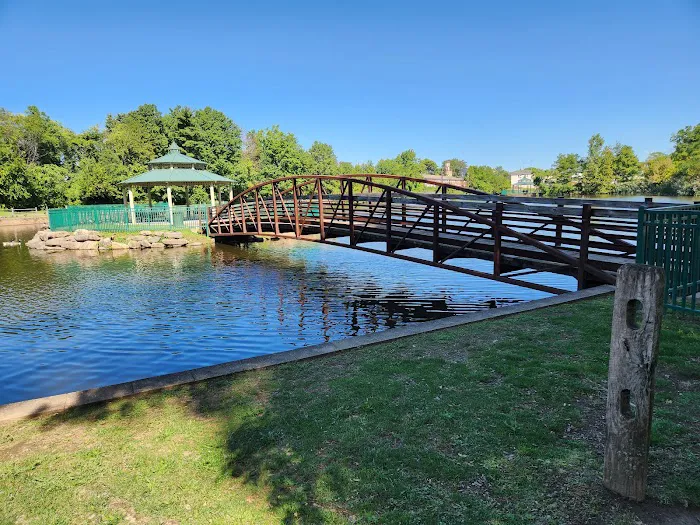 Dahnert's Lake County Park Picture 6