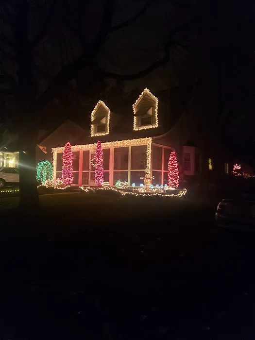 Garden Ct. Park Picture 3