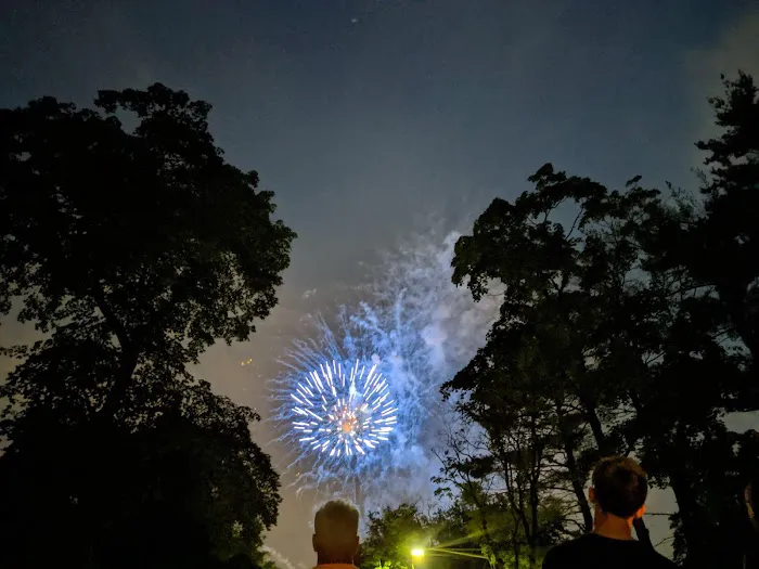 Leuning Park Picture 5