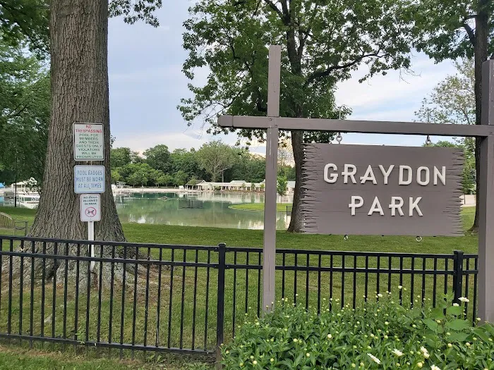 Graydon Park Picture 3