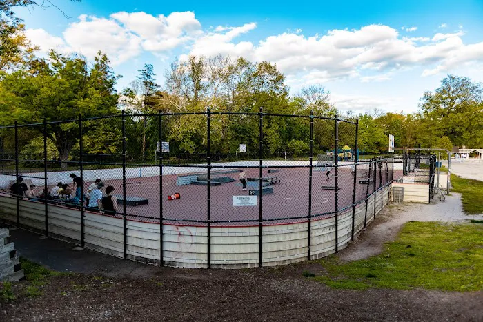 Graydon Park Picture 6
