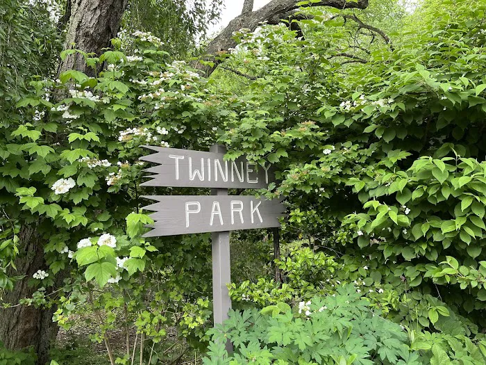 Twinney Pond Park Picture 6