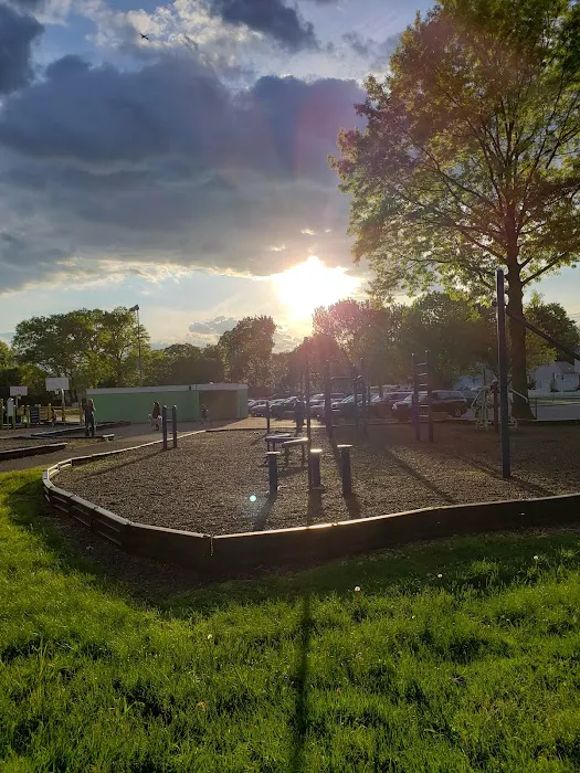 Berdan Grove Park Picture 6