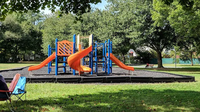 Gregory Park Picture 4